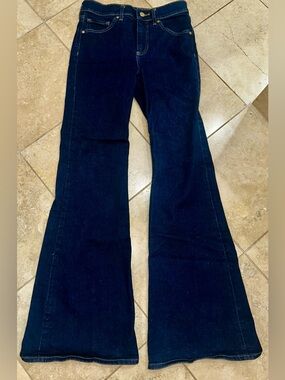 Women’s Express Dark Blue Flared Jeans. High Rise. Size 0R. BNWOT